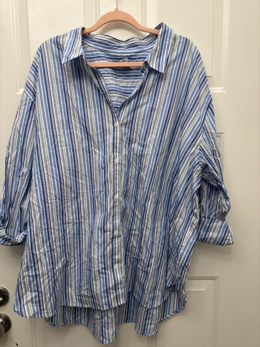 Gloria Vanderbilt 100% Cotton Blue and White Striped Button-Down Shirt